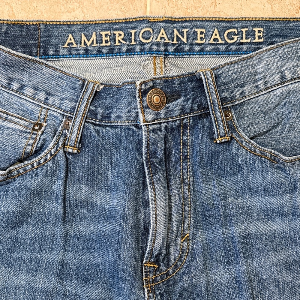 American Eagle Outfitters Men’s Light Blue Relaxed Jeans